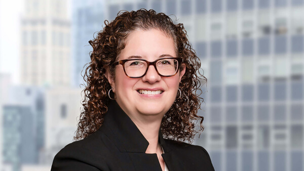 Joy Maini, JD '06, headshot